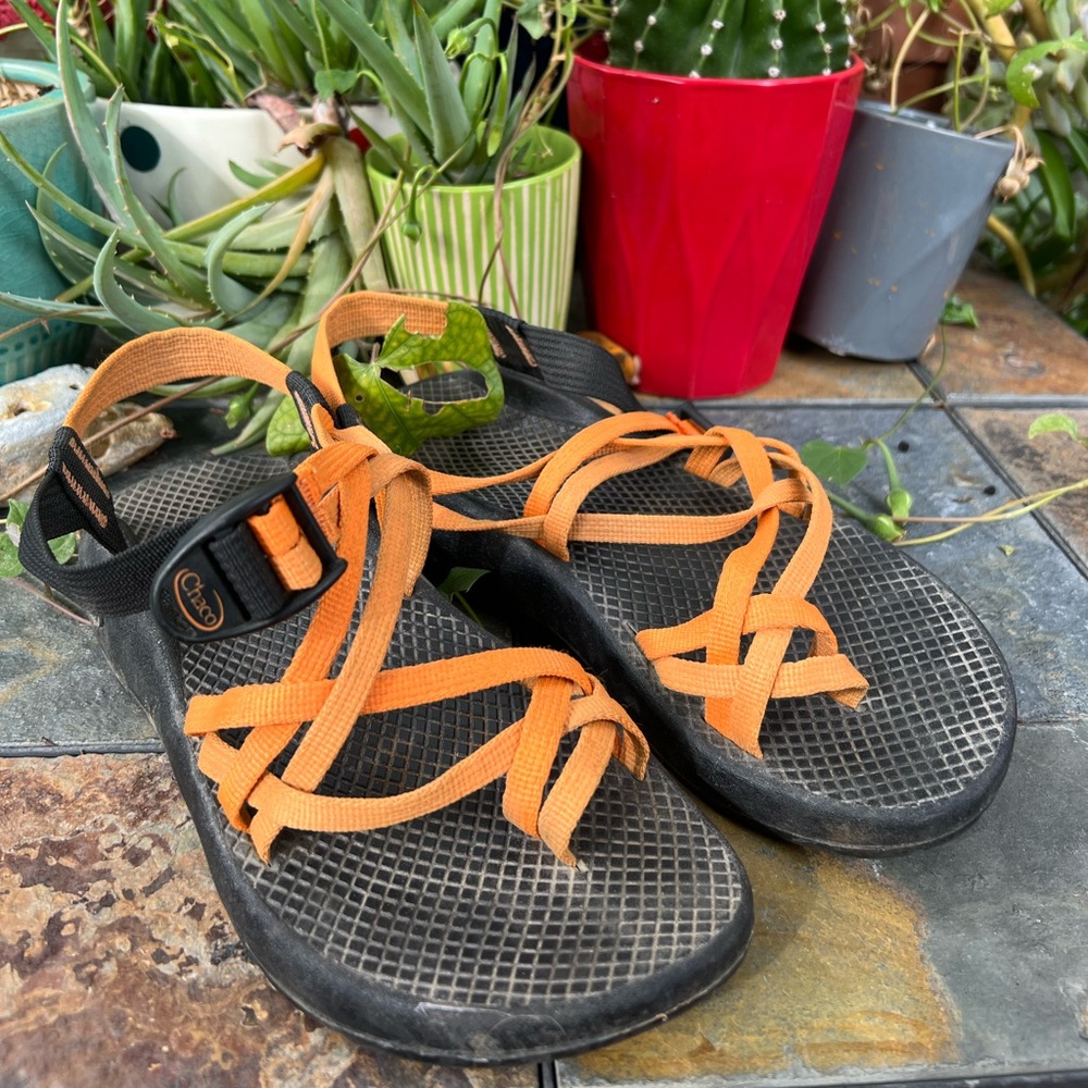Women’s Size 7 Orange Chaco’s